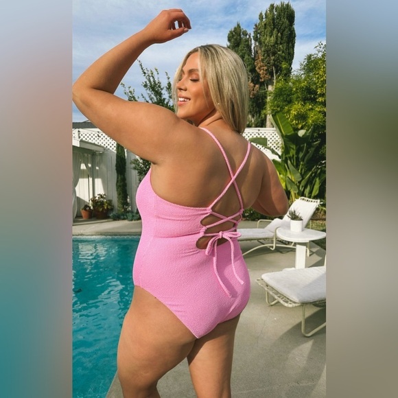 SHOW ME YOUR MUMU Positano One Piece In Bubblegum Scrunch - Picture 4 of 8